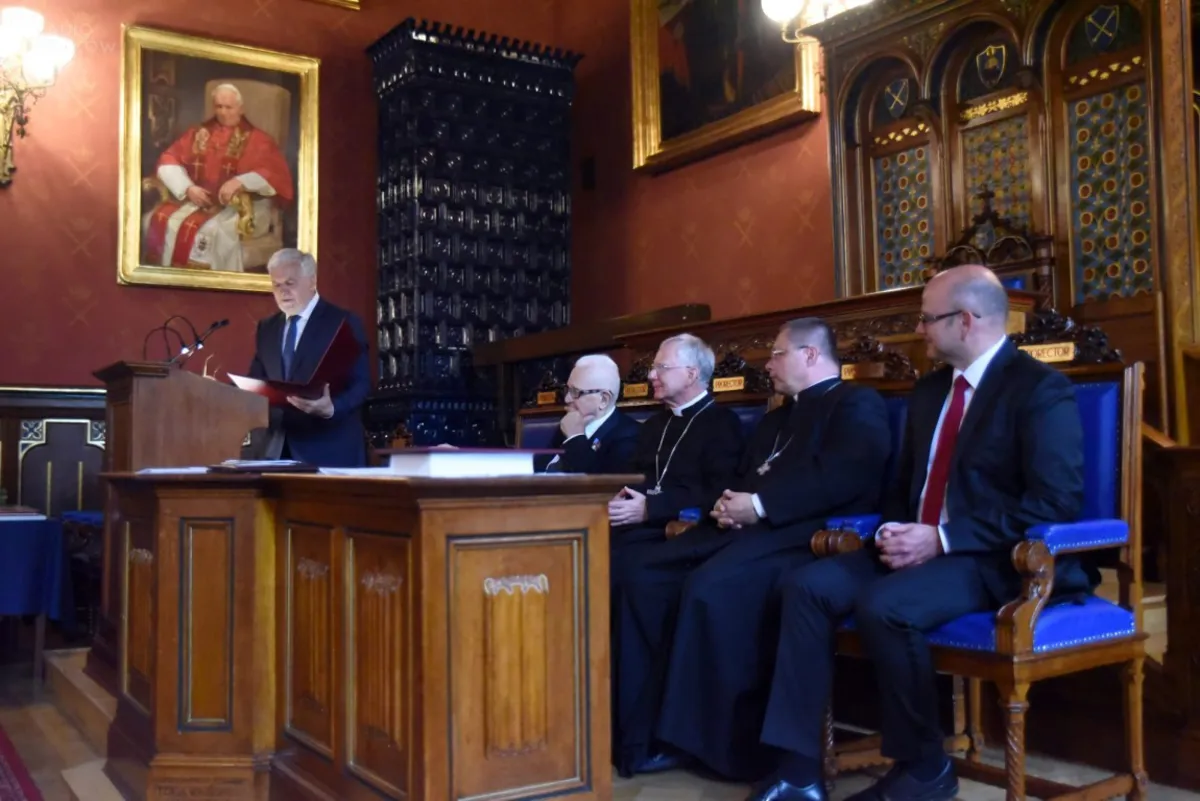 Arcybiskupi Marek Jędraszewski i Grzegorz Ryś Małopolanami Roku 2017