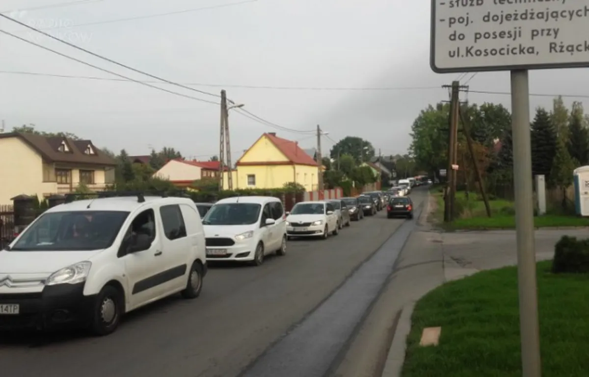 Skrzyżowanie ulic Cechowej, Niebieskiej i Podedworze przejezdne