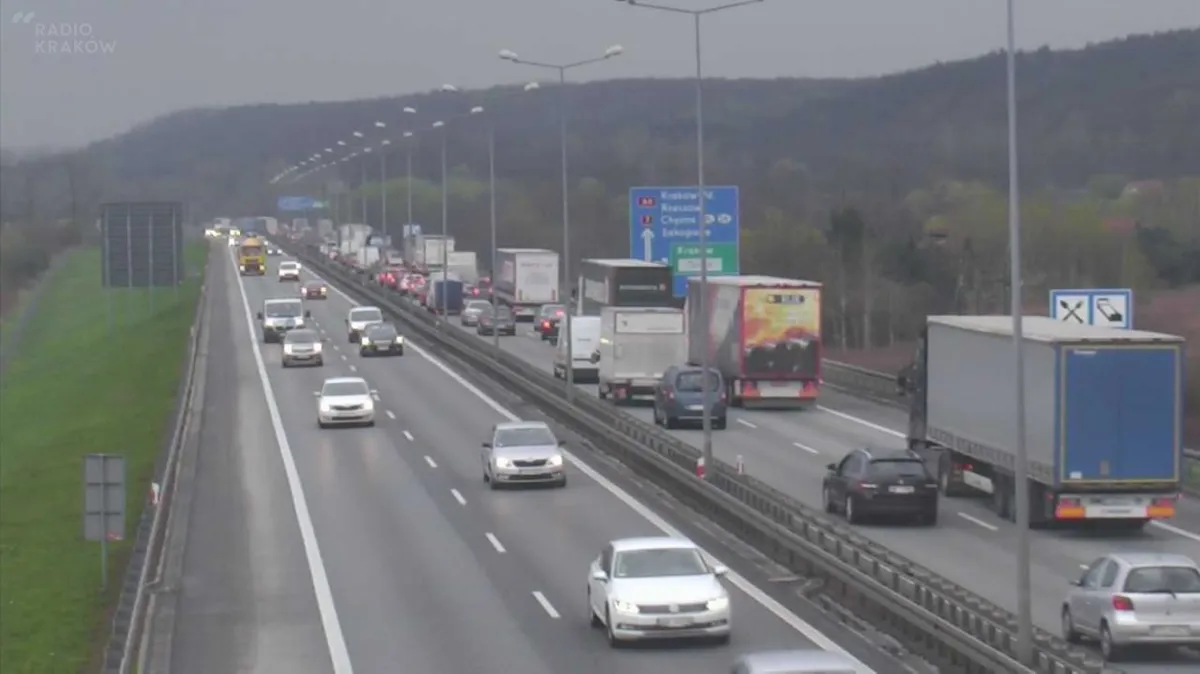 Kolizja 4 samochodów na autostradzie A4 spowodowała ogromny korek