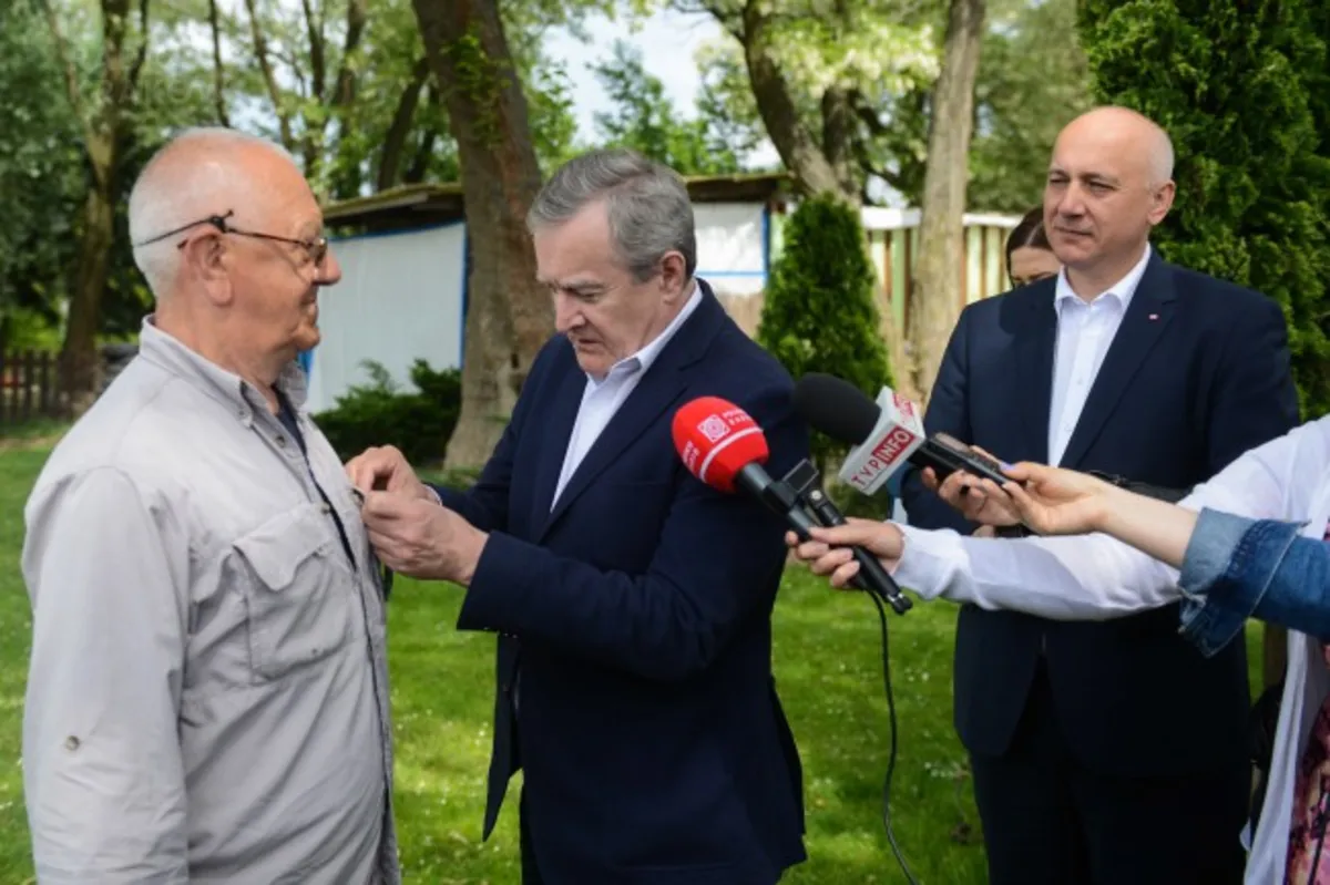 Poeta, sądeczanin Andrzej Górszczyk uhonorowany medalem Gloria Artis