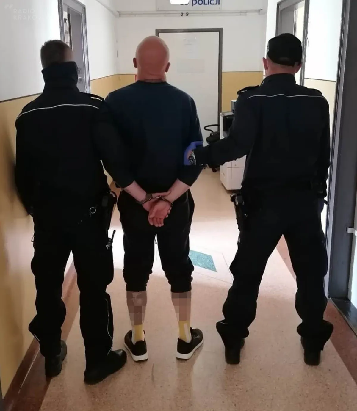 Mężczyzna, który dotkliwie pobił urzędnika, może trafić do więzienia na trzy lata
