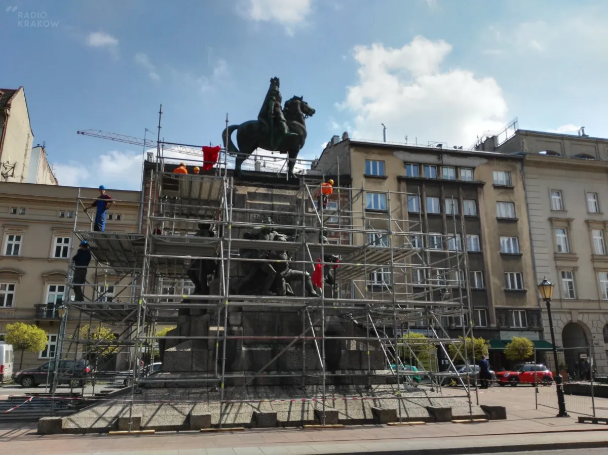 Komplikuje sie renowacja Pomnika Grunwaldzkiego na placu Matejki