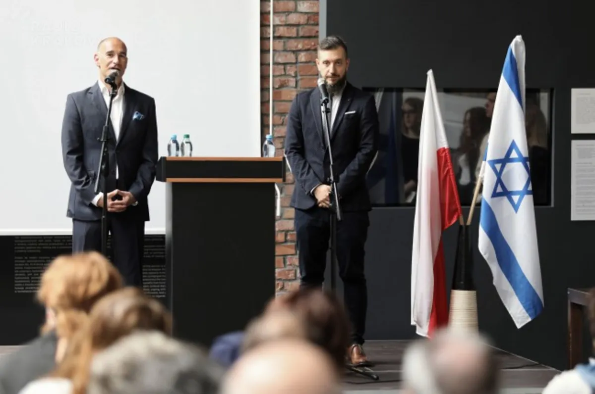 W Krakowie wręczono odznaczenia "Chroniąc pamięć"