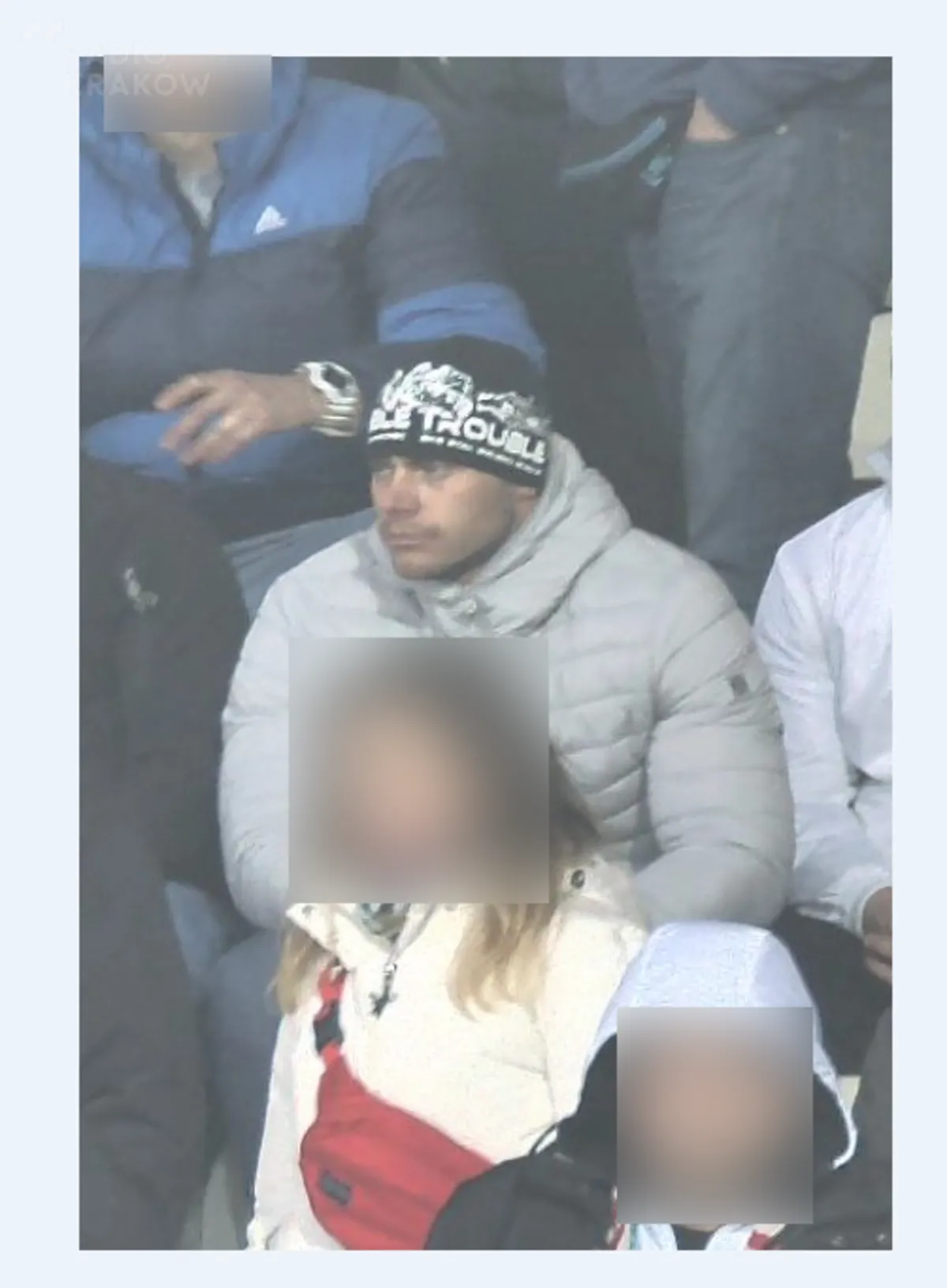 Policja poszukuje sprawców rozboju podczas meczu Legia - Cracovia