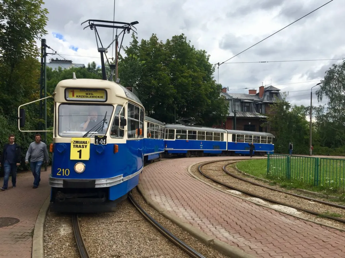 Powrót do przeszłości w rocznicę uruchomienia linii tramwajowej do Wzgórz Krzesławickich