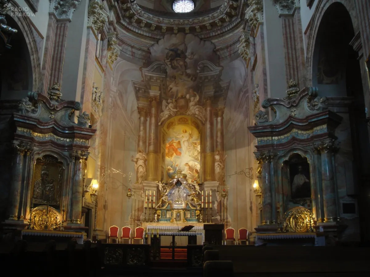 W krypcie kościoła oo. Pijarów, w „świętych schodach” konserwatorzy znaleźli relikwie
