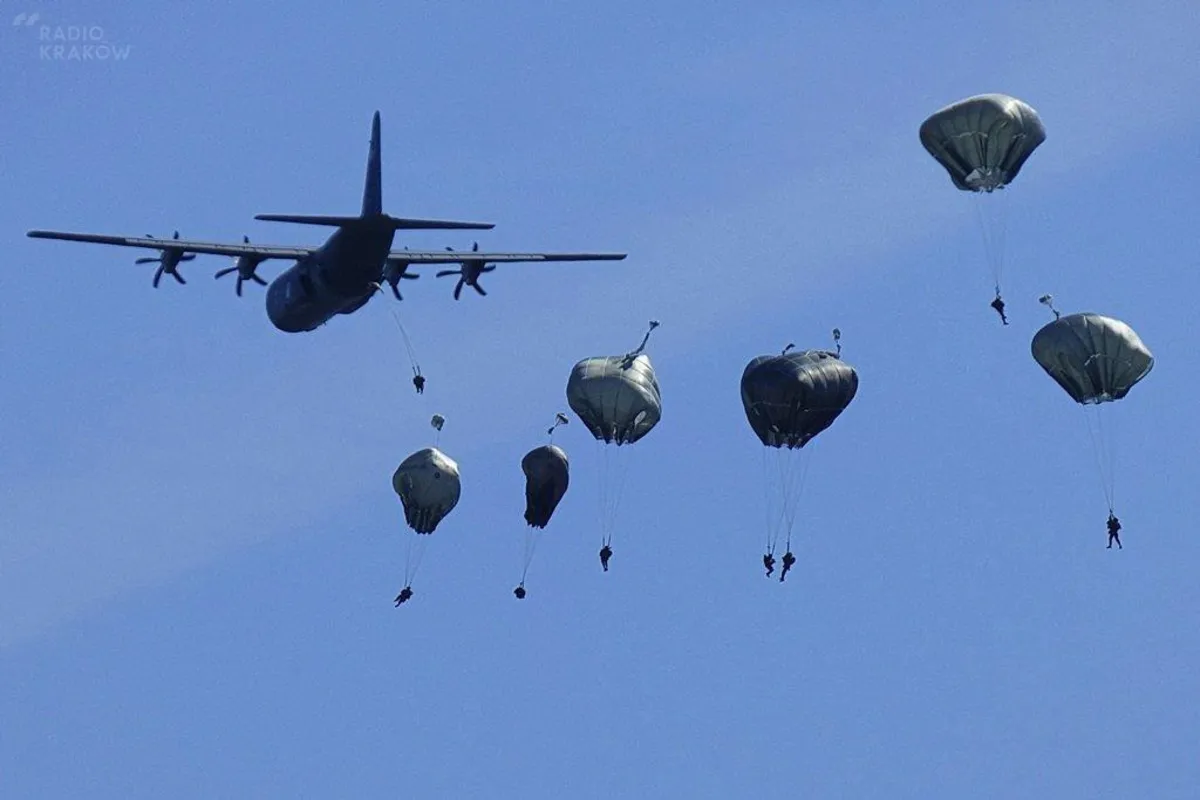 Krakowski desant w manewrach z udziałem "szpicy" NATO. ZDJĘCIA