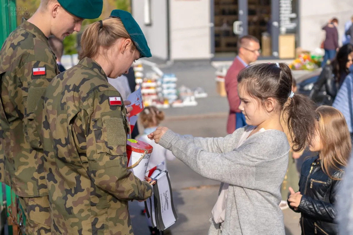 Zbiórka na rzecz sądeckich nekropolii już "pełnoletnia". ZDJĘCIA 