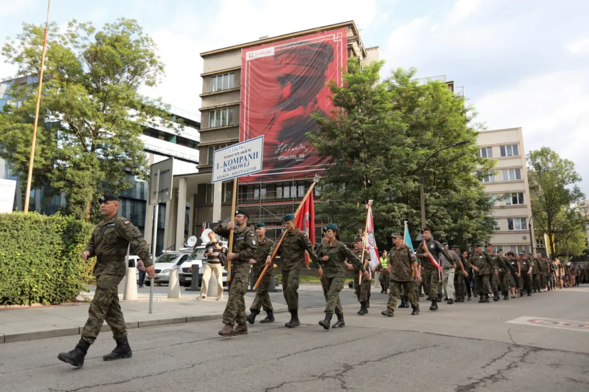 Jak co roku z krakowskich Oleandrów ruszył marsz Szlakiem Pierwszej Kompanii Kadrowej