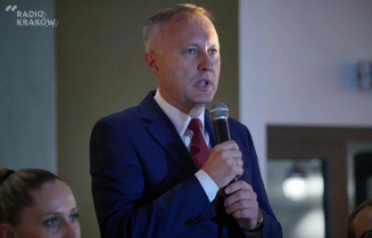 Prezydent Nowego Sącza z niższą pensją: "oszczędności trzeba zacząć od siebie"