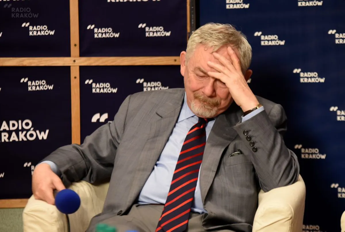 Radny PiS: czy komitet wyborczy J. Majchrowskiego zapłacił za wynajem korytarza w UMK?