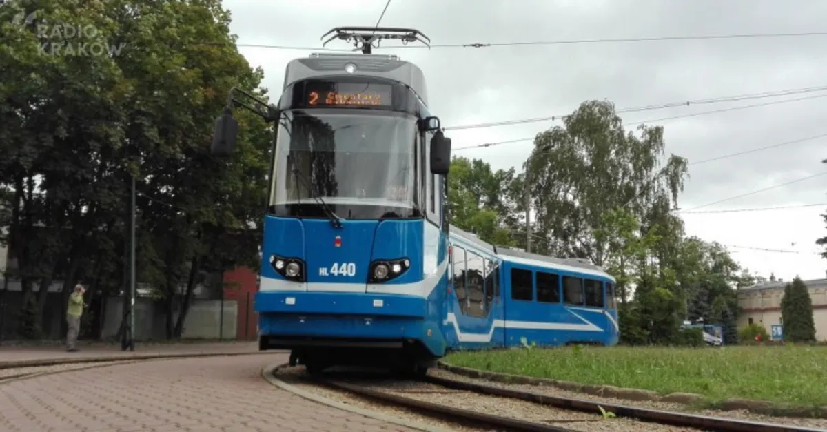 Krakowska komunikacja miejska dzień po ŚDM. Rozkłady wakacyjne, ale są wzmocnienia. SPRAWDŹ