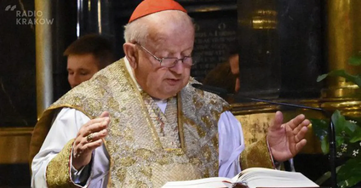 Kardynał Dziwisz napisał do wiernych list po Światowych Dniach i śmierci kardynała Macharskiego