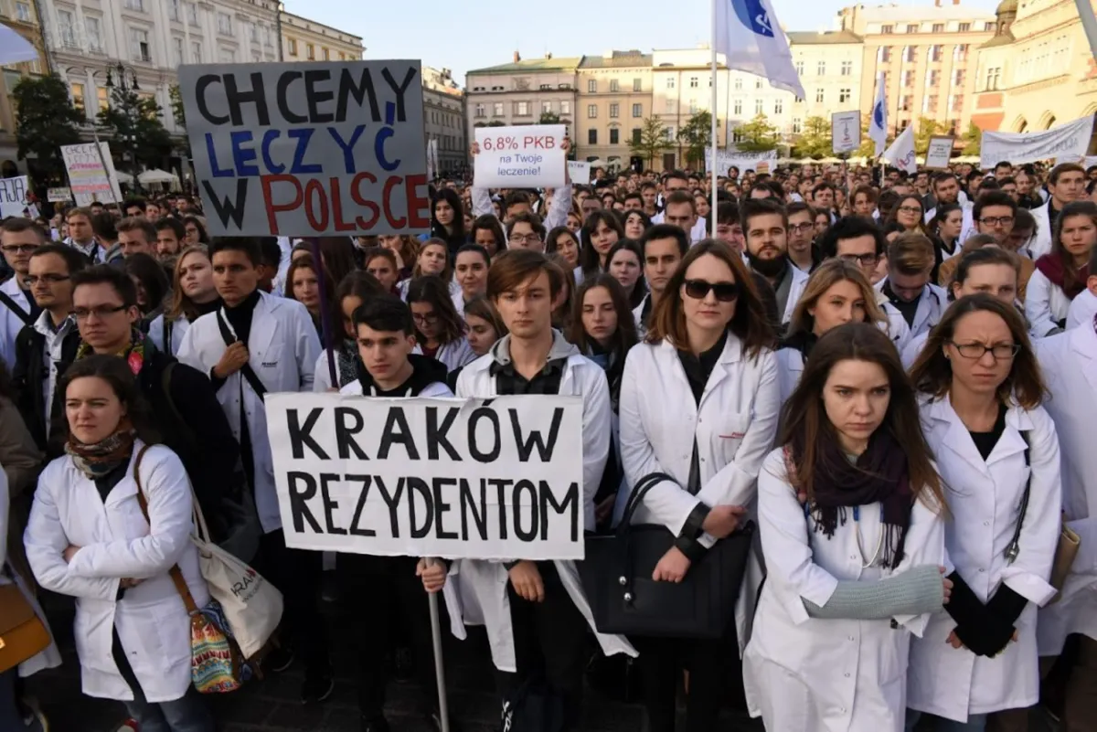 Do rezydentów dołączają inne zawody medyczne. Głodówka będzie także w Krakowie?