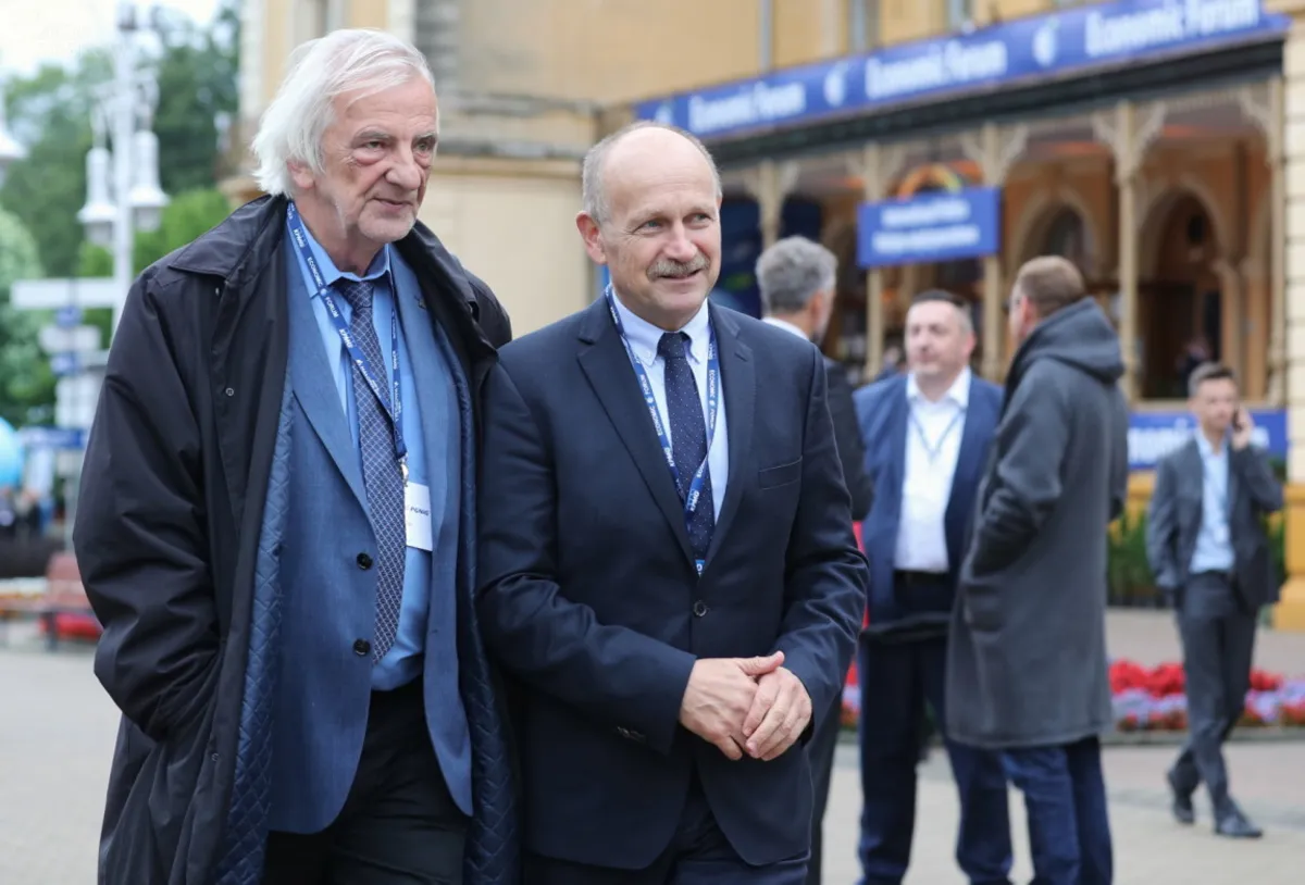 Ryszard Terlecki: "wyniki sondażu nas cieszą, ale nie zamierzamy spoczywać na laurach"