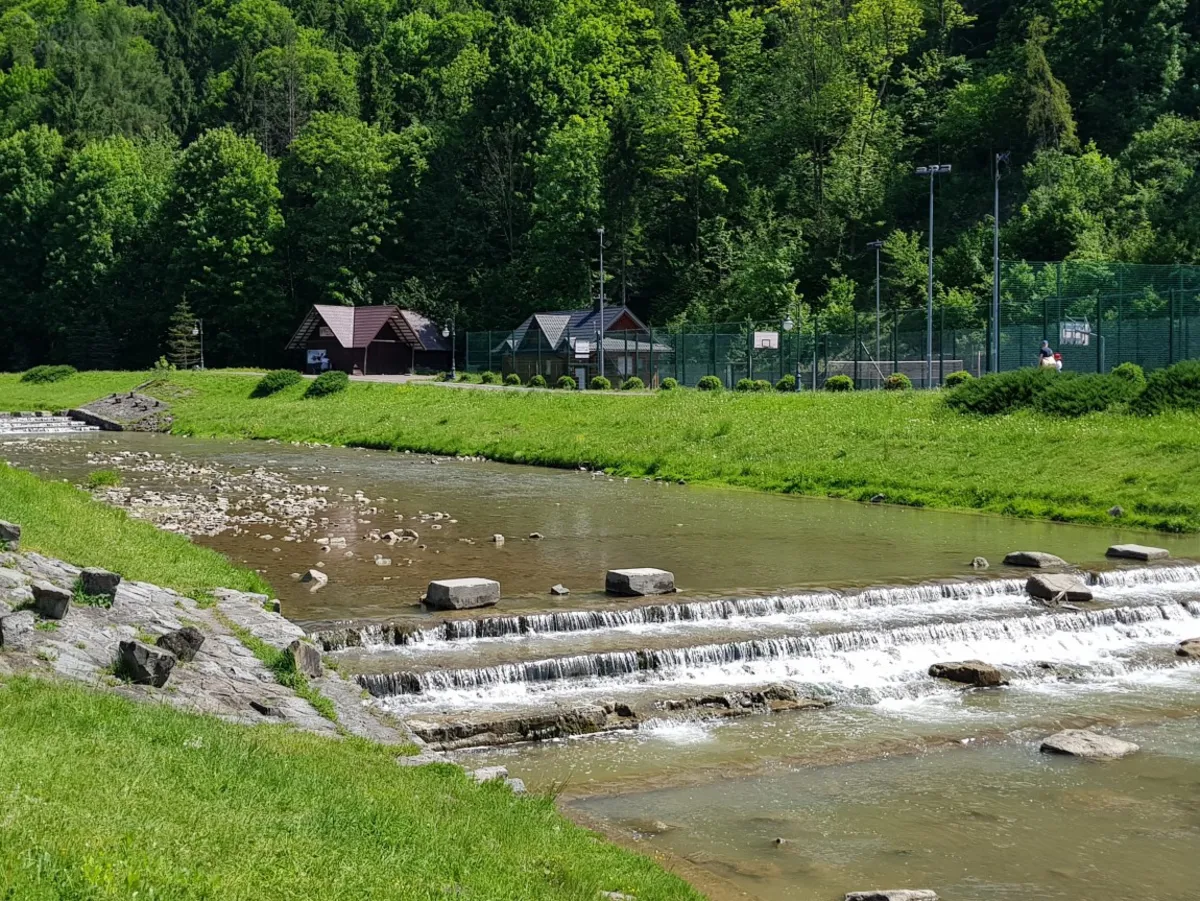 Szczawnica: Romantyczne nazwy mostków na potoku Grajcarek