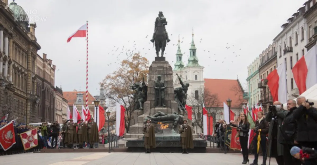 Święto Niepodległości w Krakowie. Będzie msza święta, defilada i tradycyjna Lekcja Śpiewania