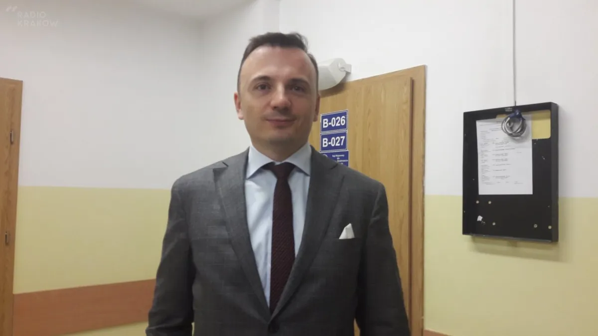 Sprawa o zniesławienie wiceprezydent Król umorzona. Ł. Gibała: "Mówiłem prawdę. Król dostała pracę za zegrek"