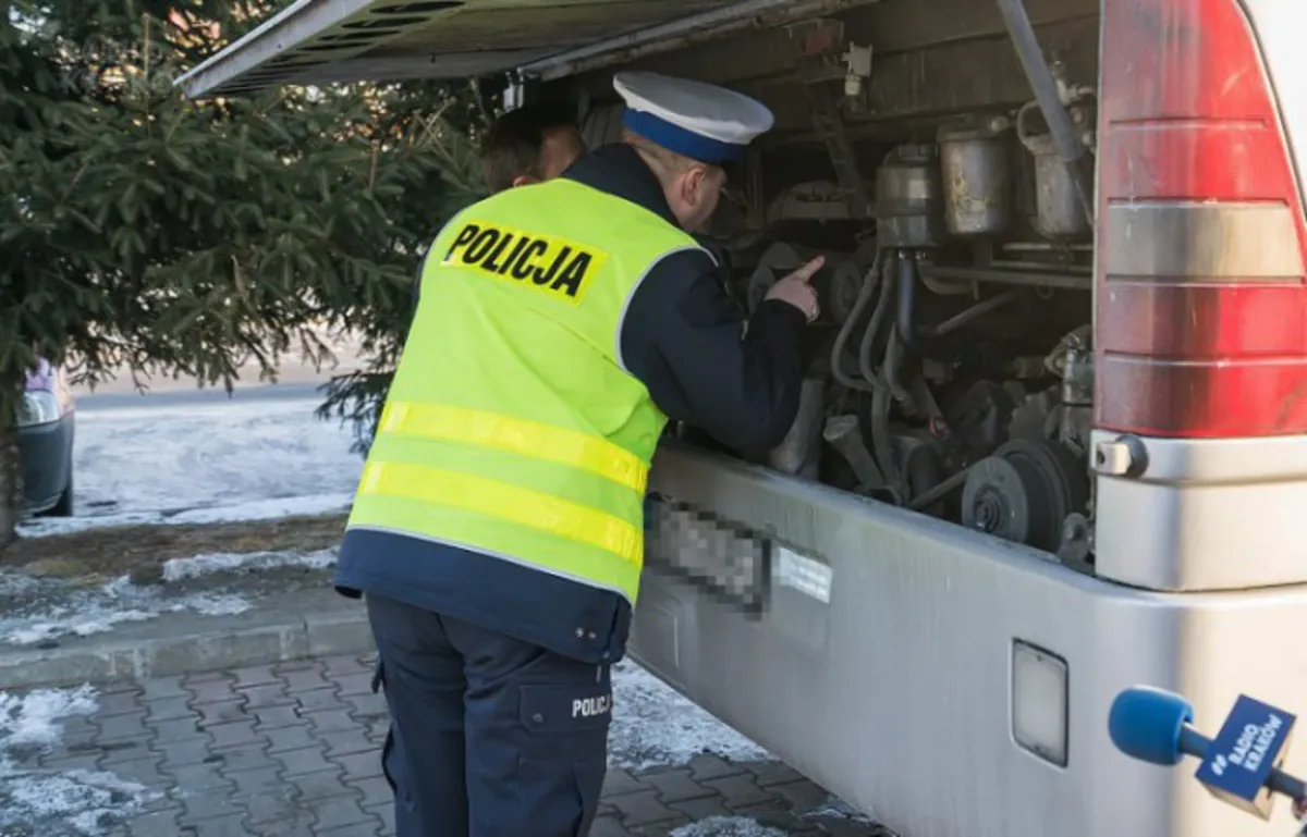 Zimowe kontrole Inspekcji Transportu Drogowego: 14 sprawdzonych autobusów, 2 niesprawne