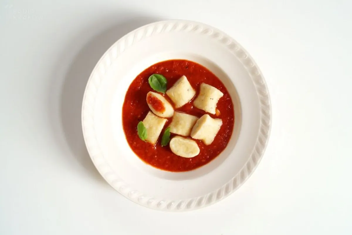 Kuchnia od kuchni: Ndundari con salsa di pomodoro e basilico 