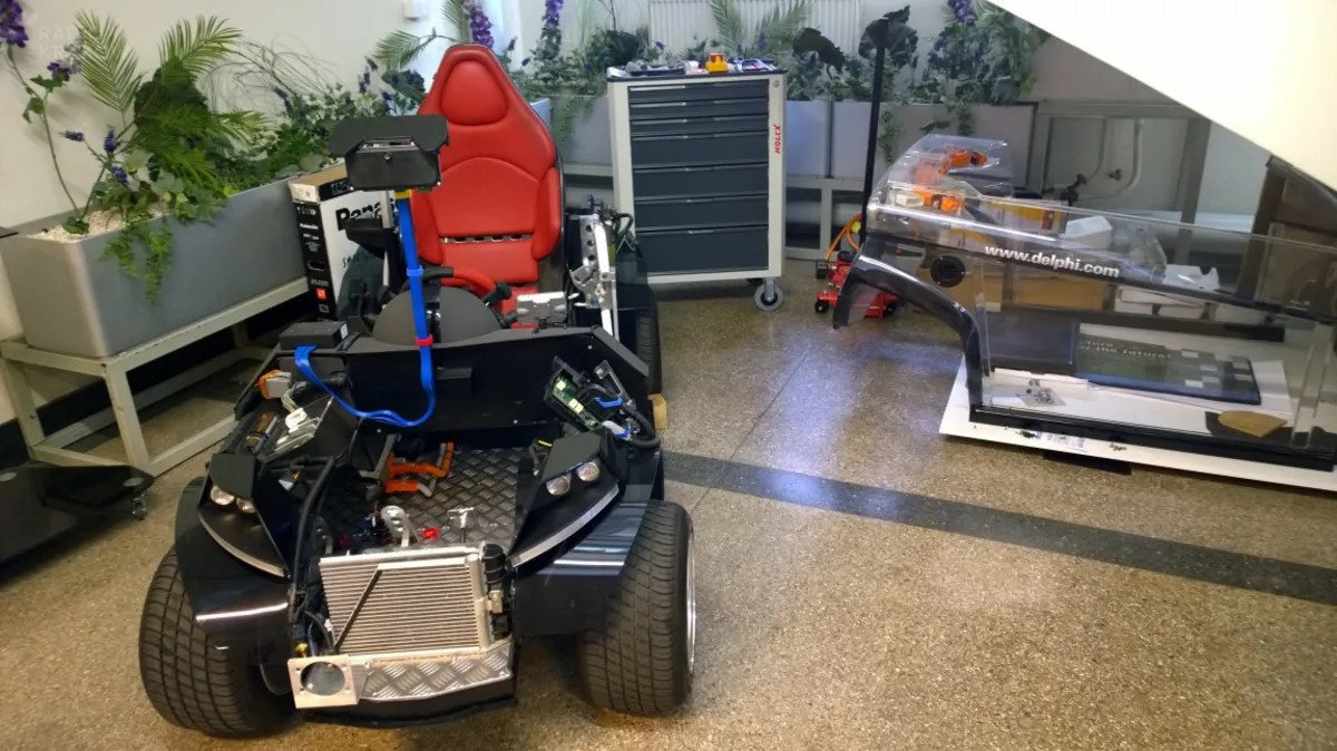 Na AGH powstaje auto, które samo jeździ. Ma wozić turystów po kampusie 