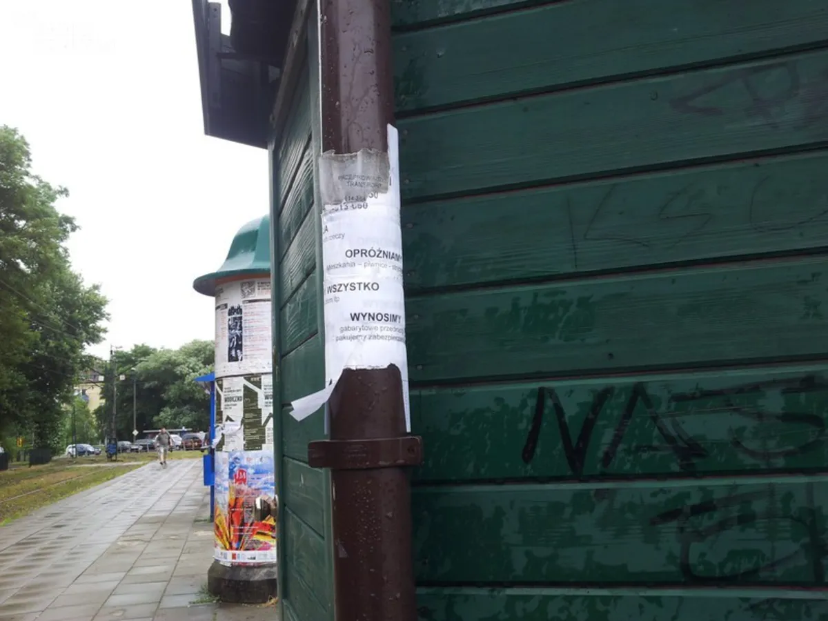 Krakowski Prokocim: Inwazja nielegalnych plakatów reklamowych