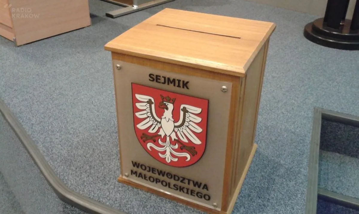 Ostatnia sesja Sejmiku Małopolski. Odchodzący członkowie zarządu otrzymają ponad 200 tysięcy złotych odpraw