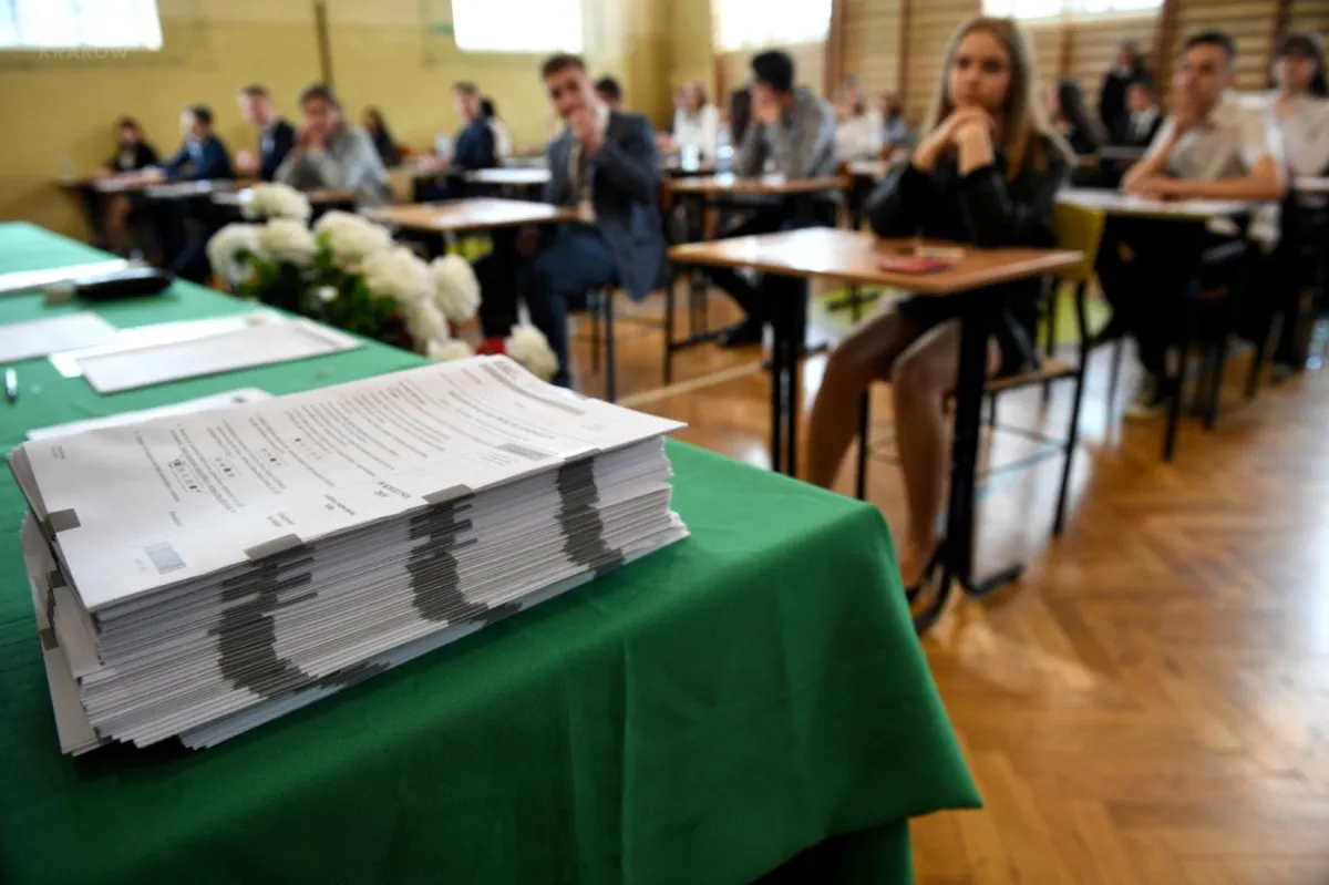 Czwartek: drugi dzień egzaminu gimnazjalnego i czwarty dzień strajku nauczycieli