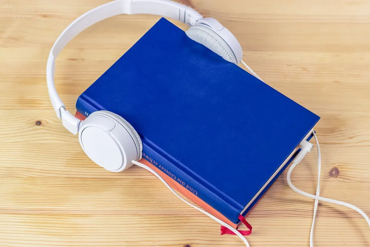 Trendy z Sieci: Czy seriale audio to rozrywka przyszłości?