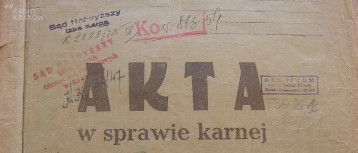 Z obowiązku, na rozkaz, pod wpływem strachu, pod groźbą kary ... wieś  wobec Zagłady