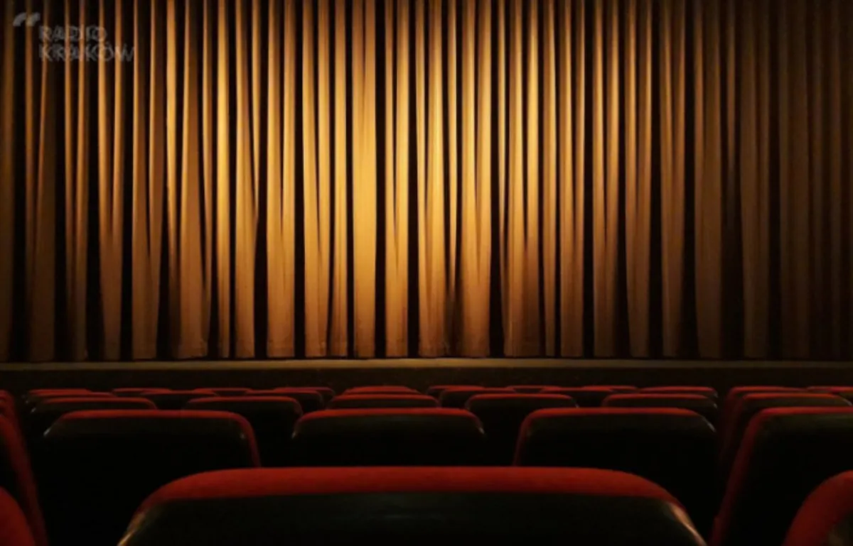 Jak koronawirus zmienił życie w polskim i światowym teatrze?