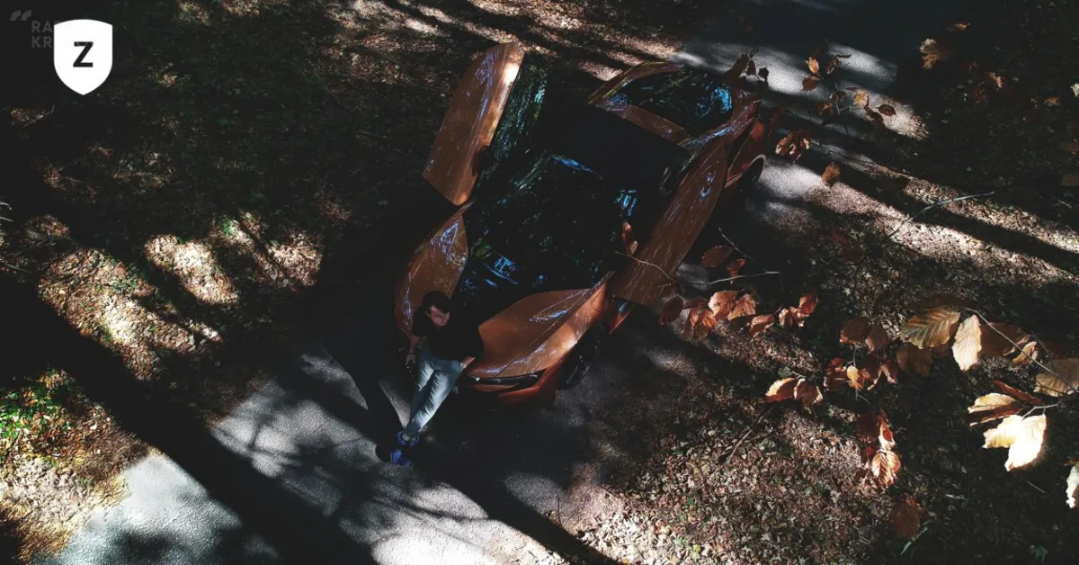 BMW i8 Roadster