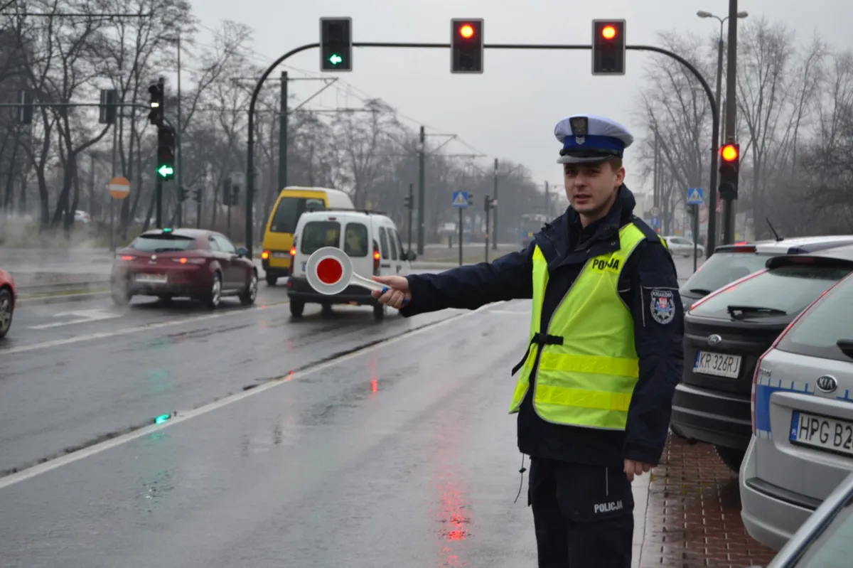Ruszyły kontrole drogowe. Więcej policji w rejonie przejść dla pieszych