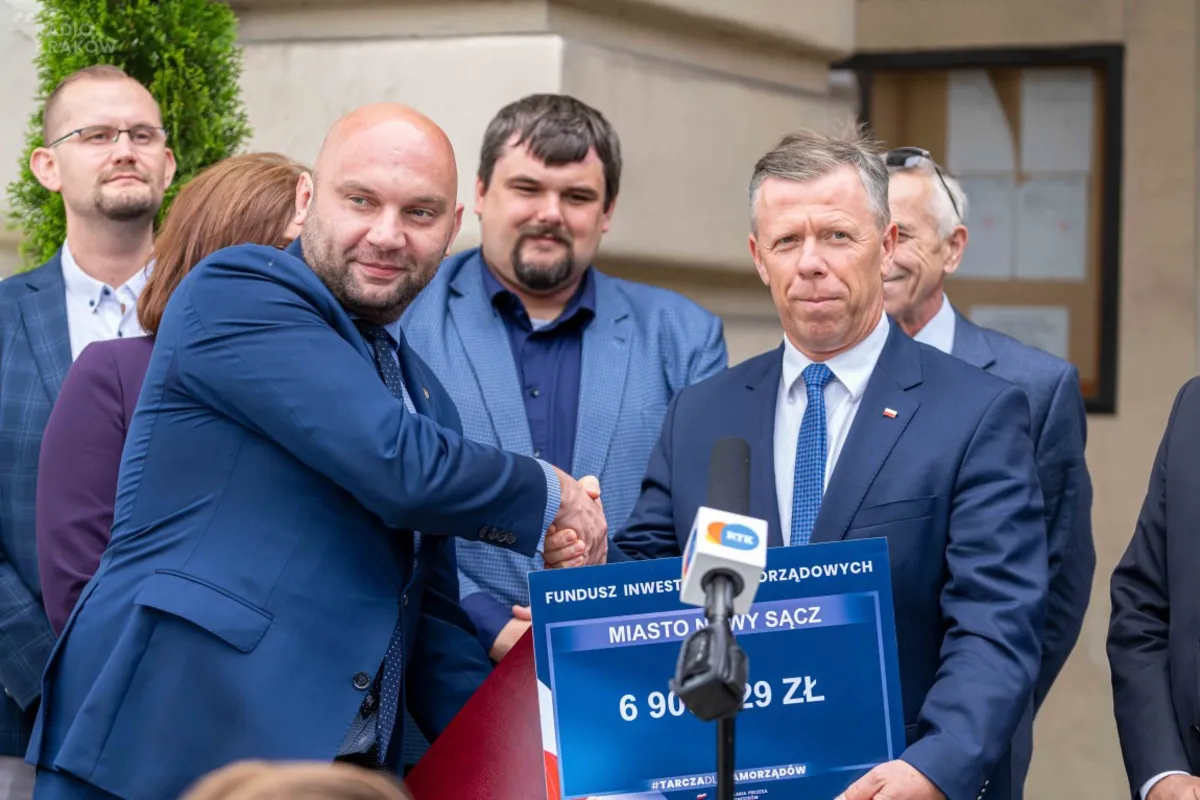 Blisko 7 milionów złotych otrzymał Nowy Sącz z Funduszu Inwestycji Lokalnych