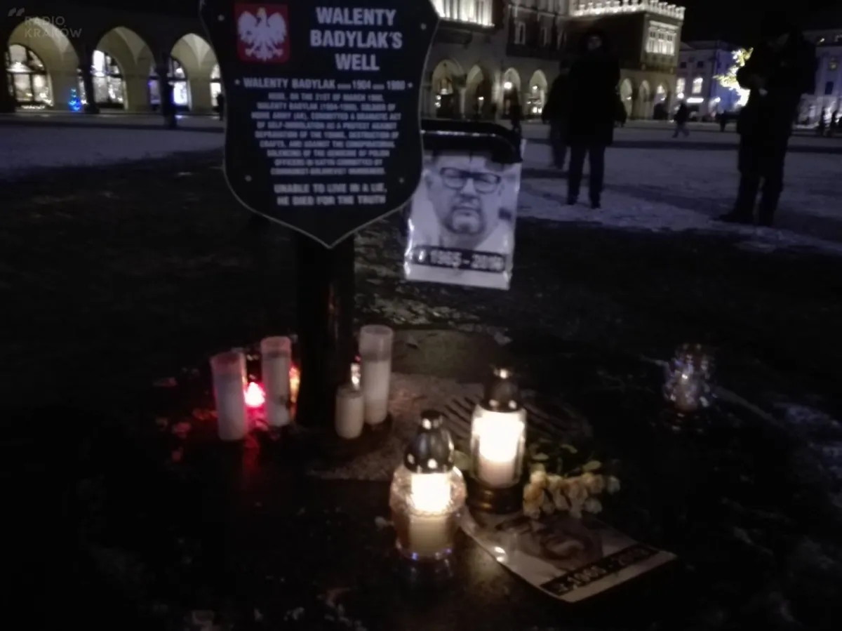 Krakowianie, Małopolanie, Polacy w milczeniu oddają hołd zamordowanemu prezydentowi Gdańska