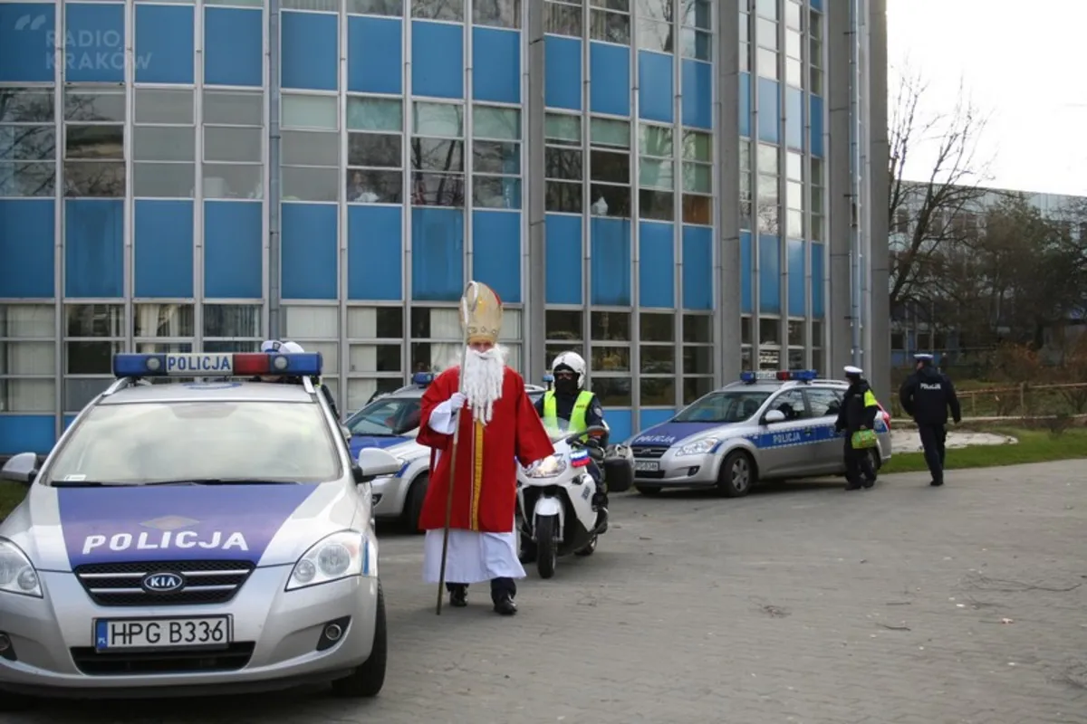 Święty Mikołaj odwiedził dziś małych pacjentów
