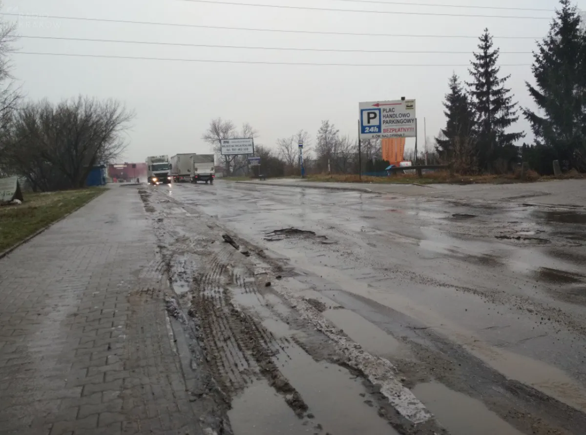 Ulica Półłanki - obraz rozpaczy. Czy doczekamy się remontu?