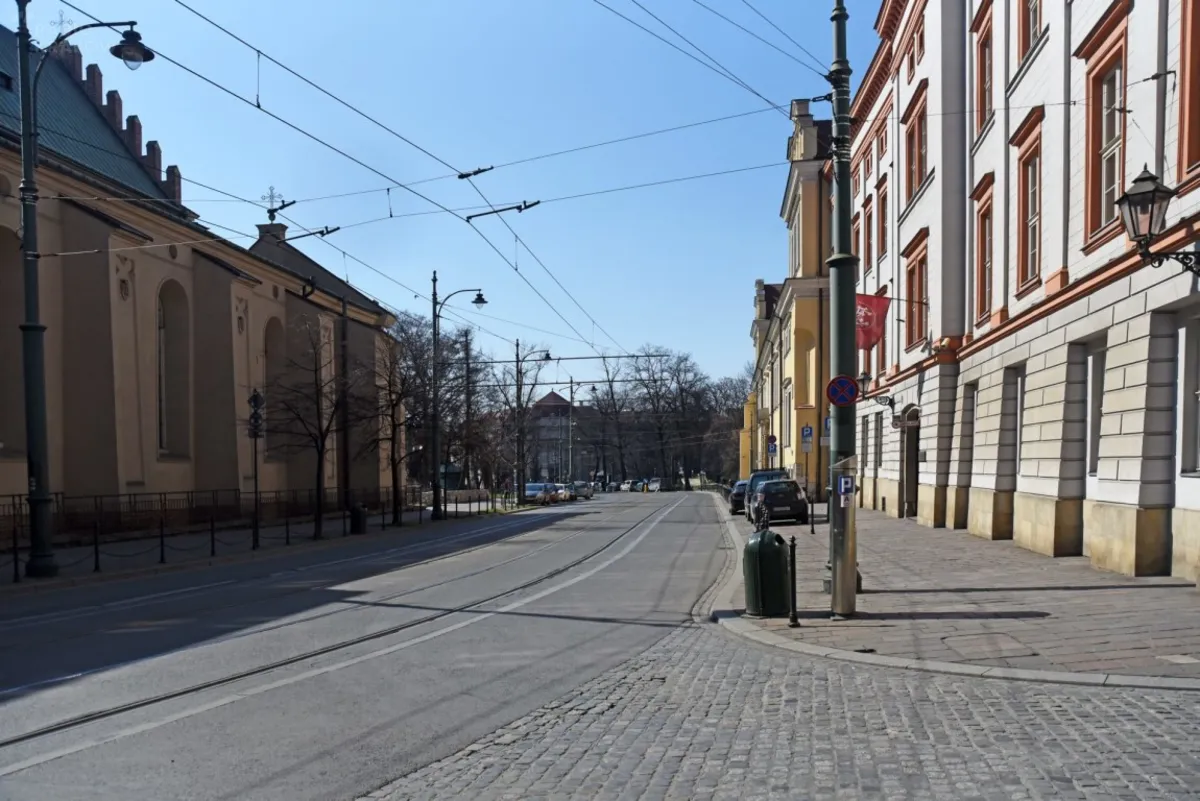 157 nowych przypadków zakażenia, łącznie 1638. Zmarła 18. osoba. 28.03.2020. RELACJA