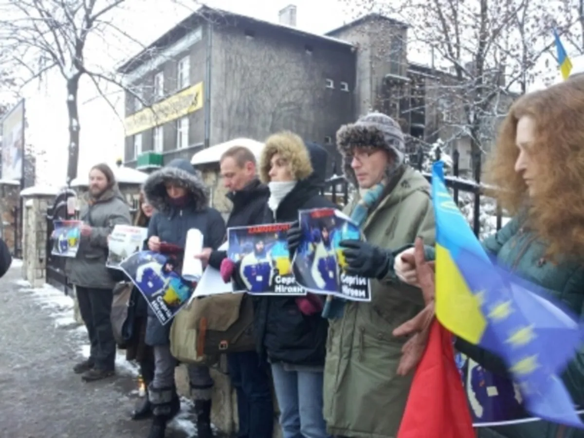 Manifestacja przed konsulatem ukrainskim w Krakowie
