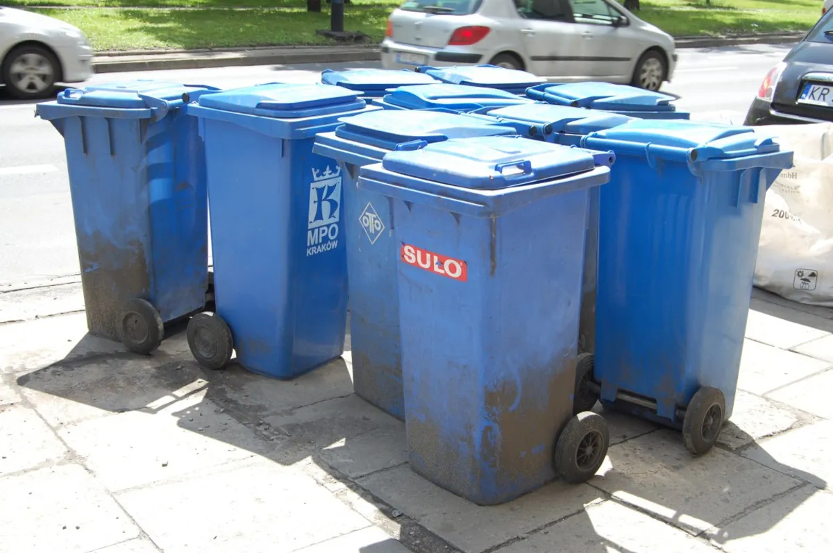 Segregowanie odpadów na nowo, czyli wielka żonglerka kolorami