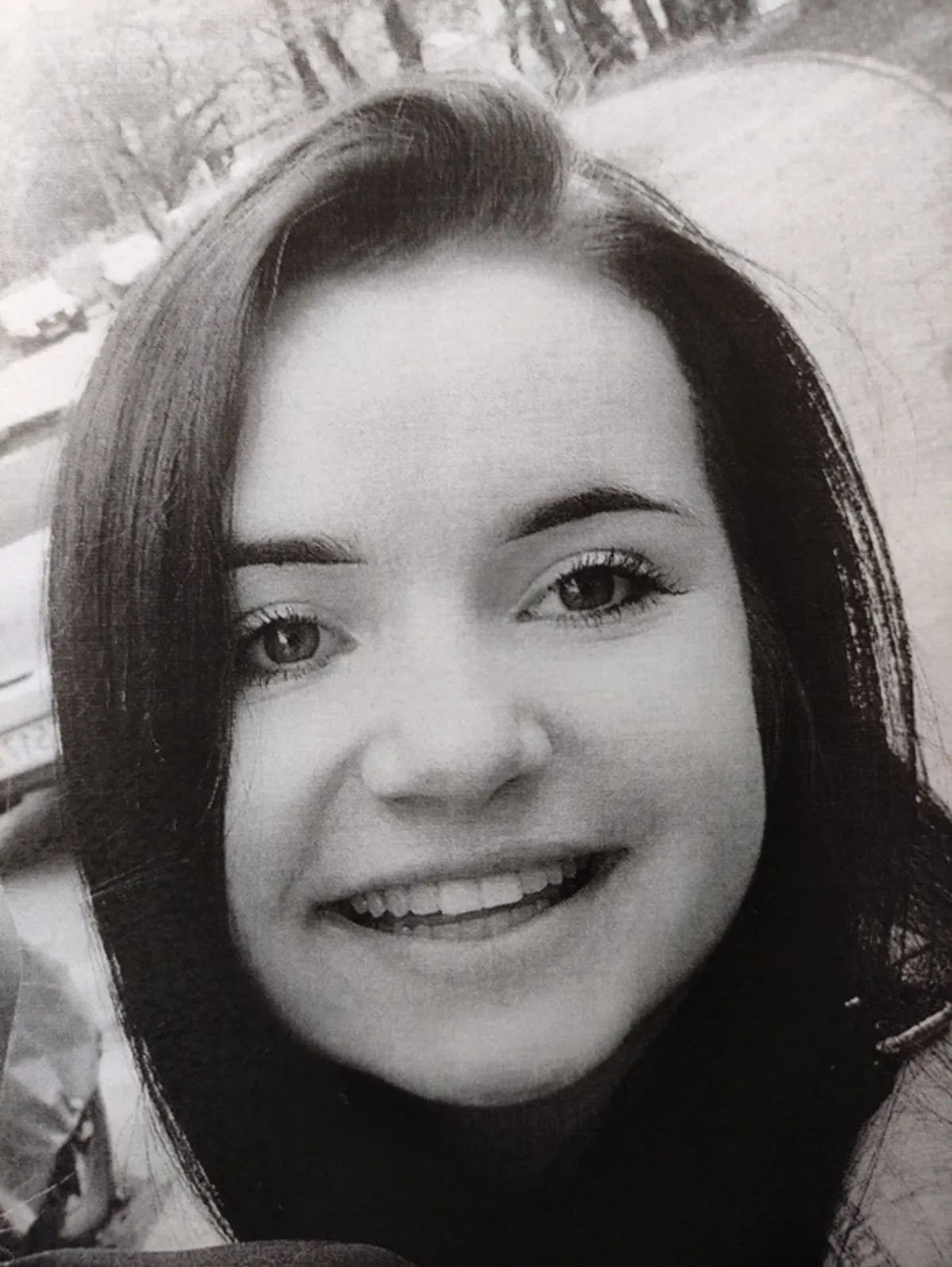 Zaginęła 16-letnia Nikola Ślęczka z Krakowa. ZDJĘCIE, RYSOPIS