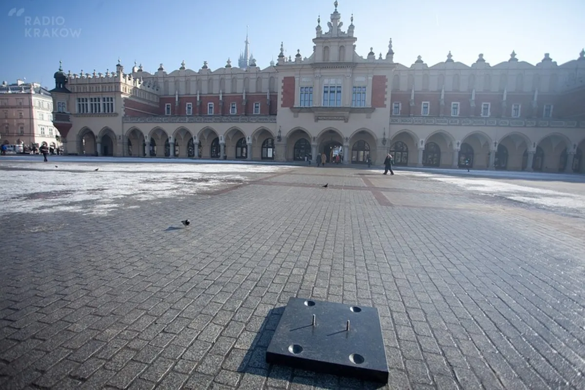 Skarbonka wróciła na Rynek Główny