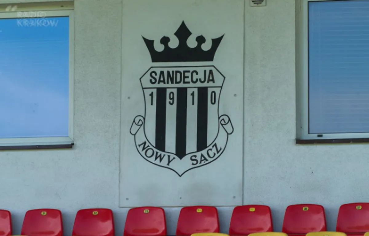 Podpisanie umowy z wykonawcą nowego stadionu Sandecji Nowy Sącz znów się odwleka
