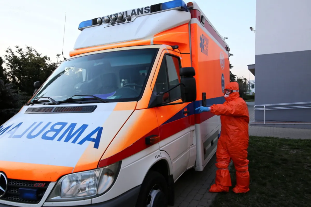MZ: liczba zakażonych koronawirusem w Polsce przekroczyła 5,5 tys.; 174 zgony