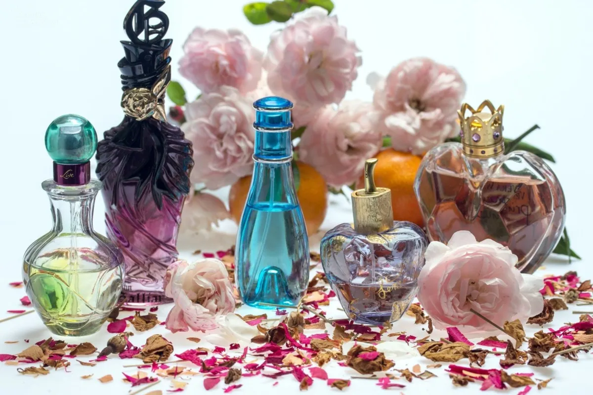 Perfumy pudrowe to złożone nuty zapachowe