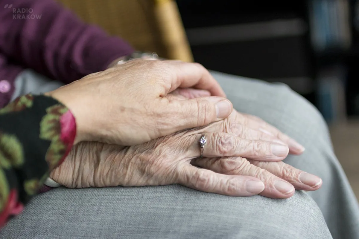 Szpitale poszukują wolontariuszy 60+
