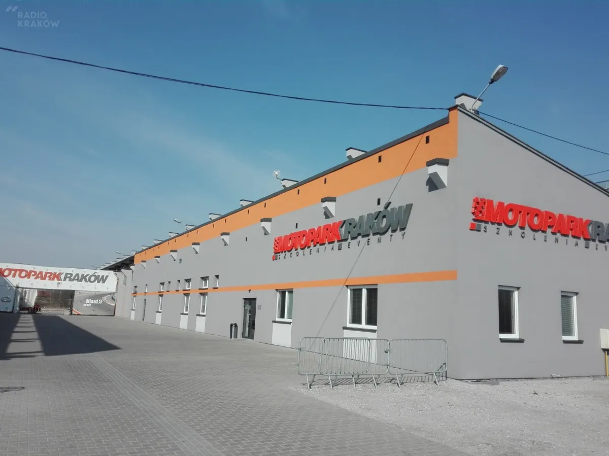 „Hałas nie do wytrzymania”. Mieszkańcy żądają zamknięcia krakowskiego Motoparku