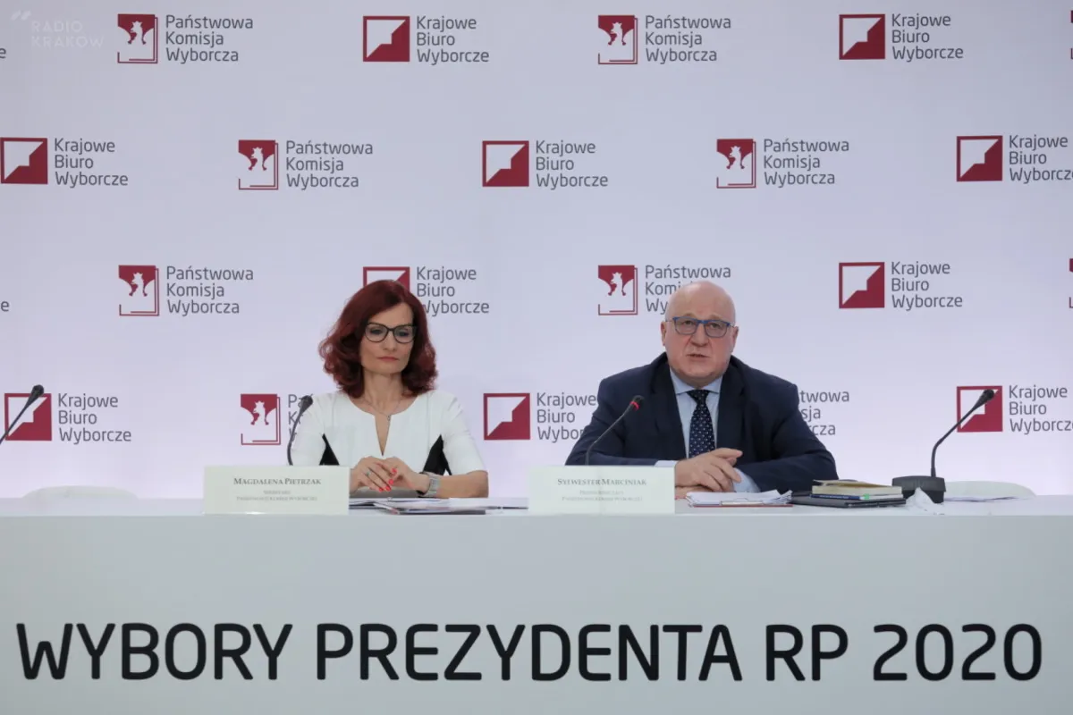 PKW: zakładając scenariusz optymistyczny oficjalne wyniki wyborów poznamy w poniedziałek wieczorem