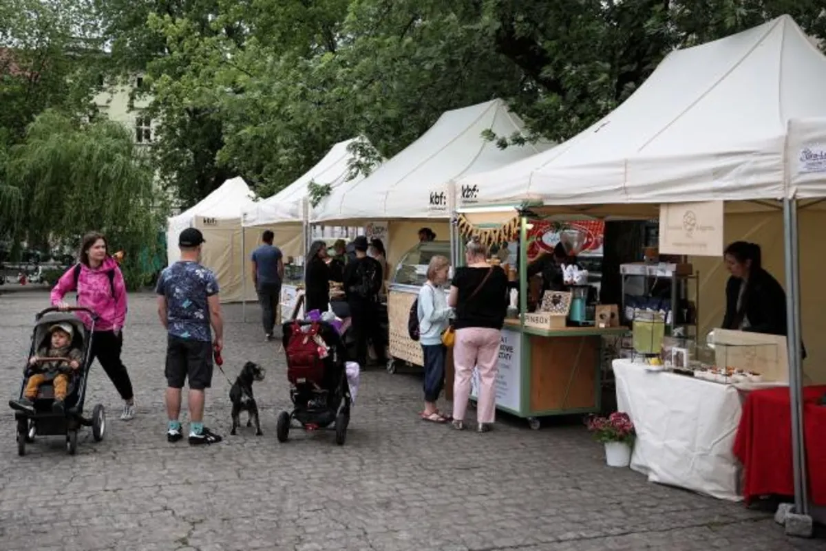 Festiwal kulinarny Najedzeni Fest! na placu Wolnica w Krakowie
