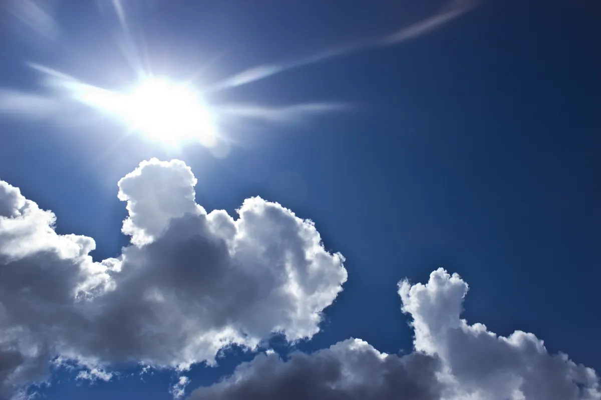 W piątek będzie pogodnie - temperatura do 25 stopni Celsjusza. W sobotę cieplej